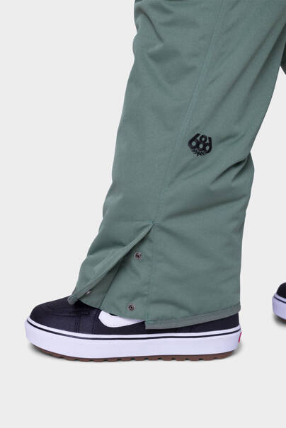 686 Infinity Insulated Cargo (cypress green) snowboard pants