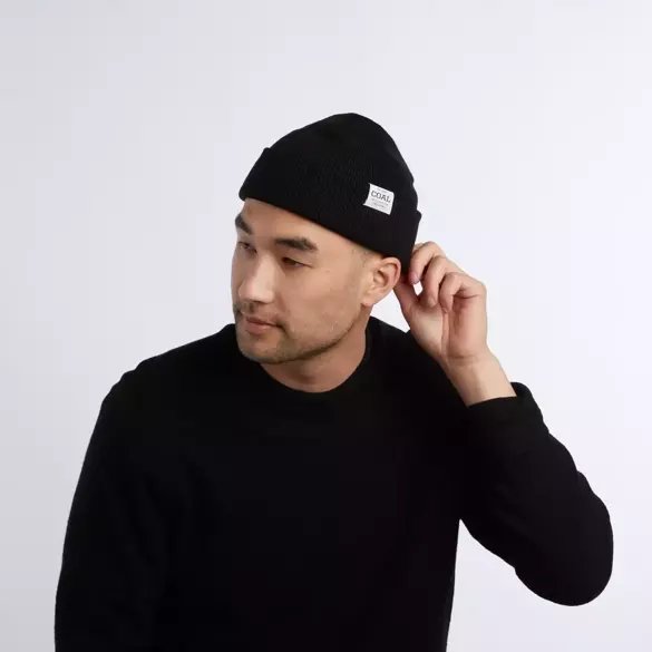 COAL The Uniform Low (aubergine) beanie