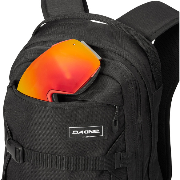 DAKINE Mission 25L (black) snow backpack