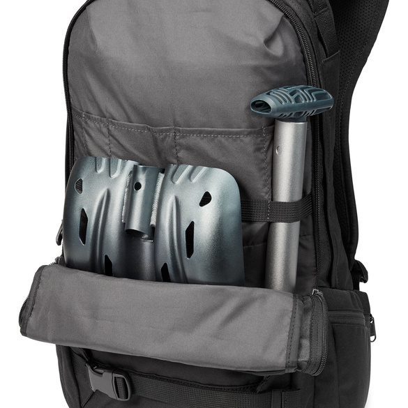 DAKINE Mission 25L (rubber) snow backpack