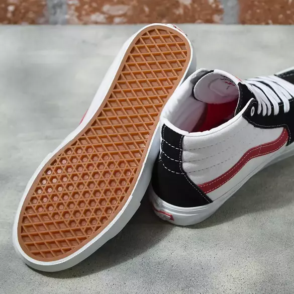 VANS Skate Sk8 Hi (athletic black/red) shoes