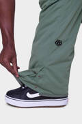 686 Infinity Insulated Cargo (cypress green) snowboard pants