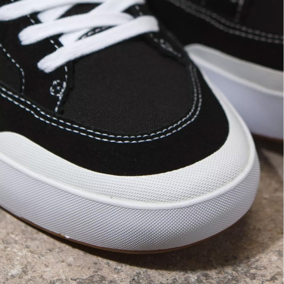 VANS Berle Pro (black/true white) skate shoes