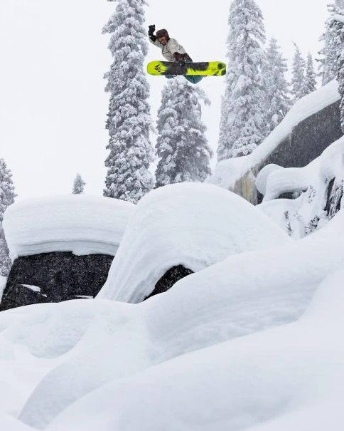 JONES Howler 161 2026 snowboard